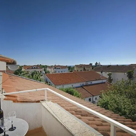 Apartment In With Sea View, Balcony, Air Conditioning, Wlan 819-6 *